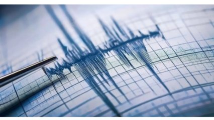 İRANDA DEPREM 23 KİŞİ YARALANDI 