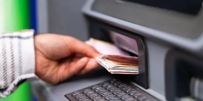 ATM DEN PARA ÇEKME LİMİTİ YÜKSELTİLDİ 
