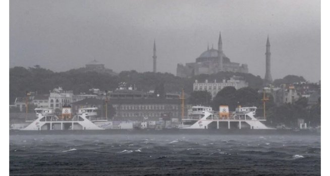 İSTANBUL'DA DENİZE GİRMEK YASAK‼️